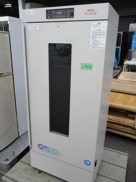 値下げしましたインキューベーター 1-9383-41 インキュベーター （タイマー・エアジャケット自然対流式